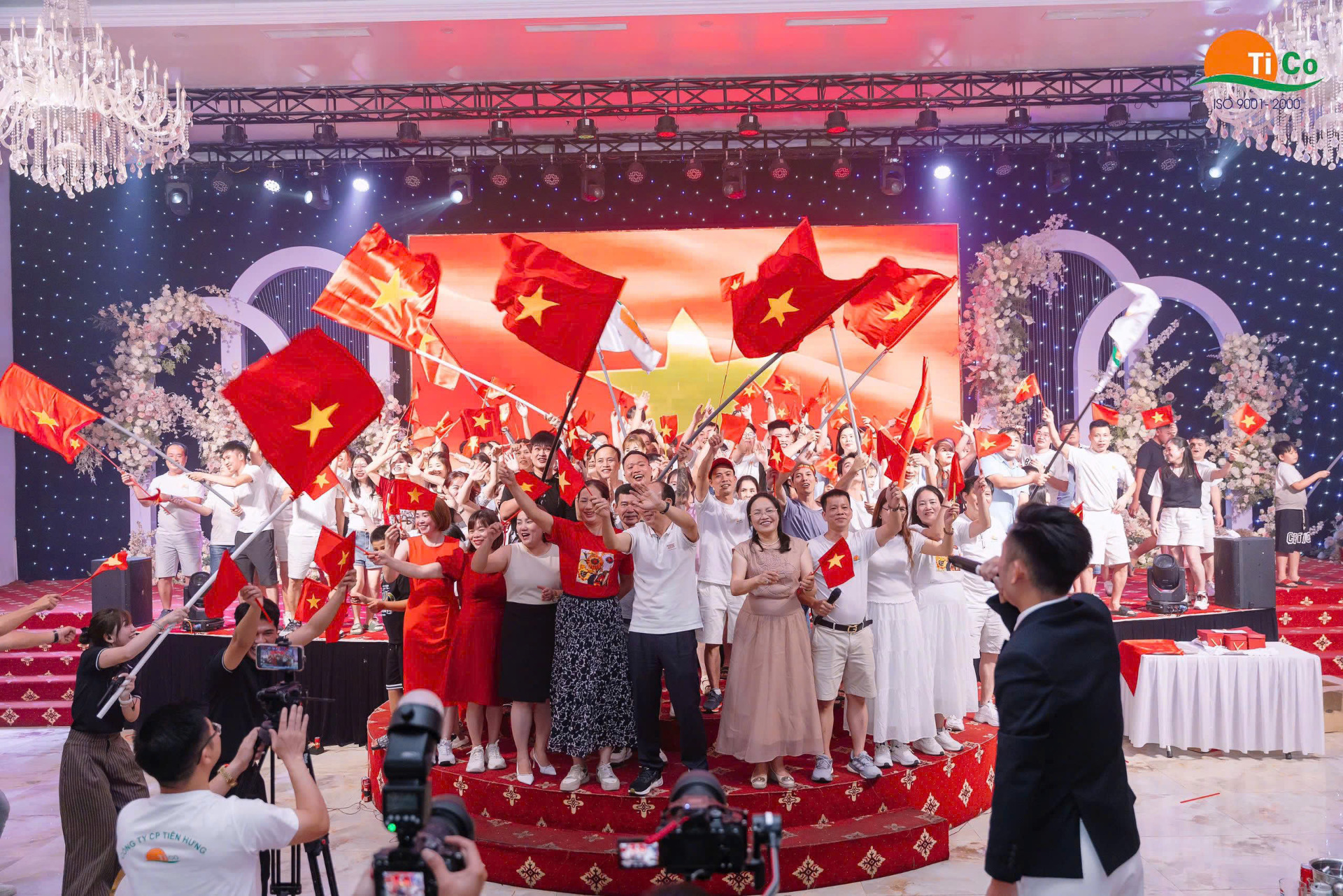 Công ty CP Tiên Hưng: Chăm lo đời sống người lao động từ những chuyến đi đến từng phúc lợi hằng ngày