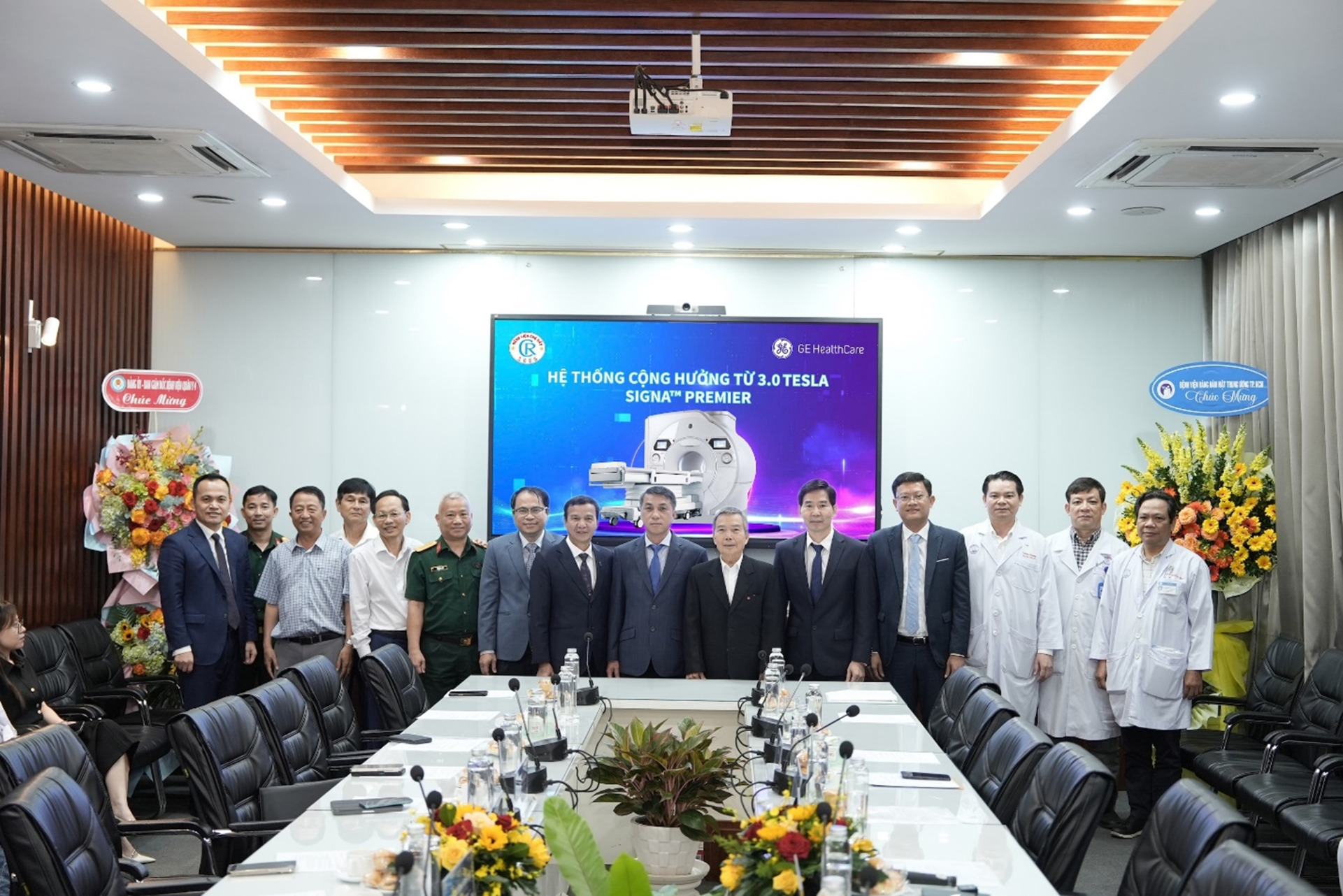 GE HealthCare ra mắt hệ thống cộng hưởng từ 3.0 Tesla SIGNA Premier tân tiến hàng đầu tại Bệnh viện Chợ Rẫy