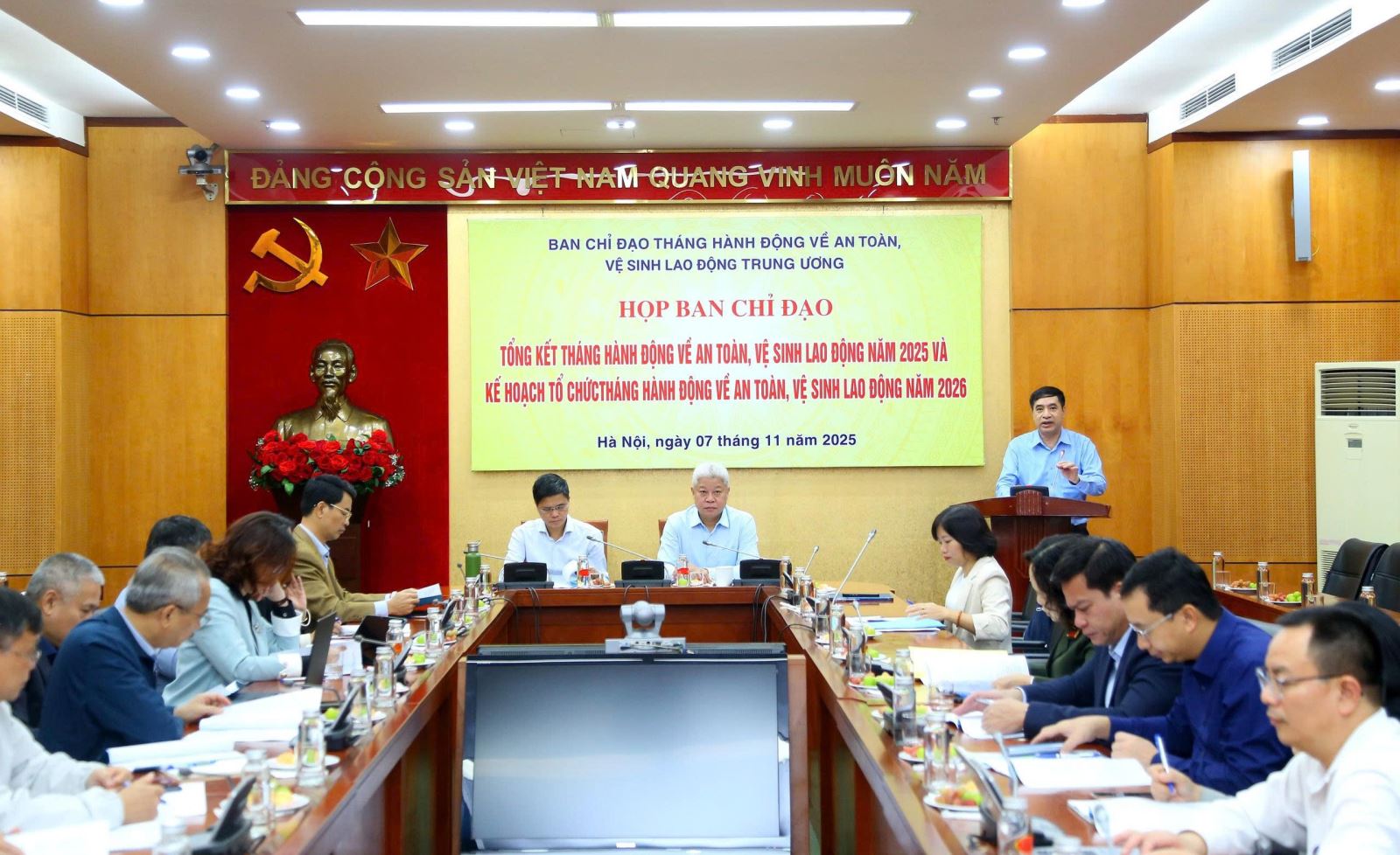 Hướng tới Tháng hành động về An toàn, vệ sinh lao động năm 2026: Ứng dụng công nghệ, xây dựng môi trường lao động an toàn