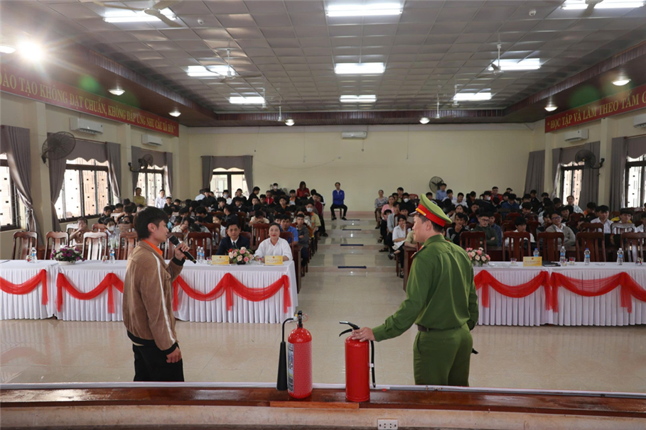 Trường Cao đẳng Quảng Nam phối hợp tổ chức tuyên truyền pháp luật PCCC, CNCH và phòng chống tội phạm công nghệ cao