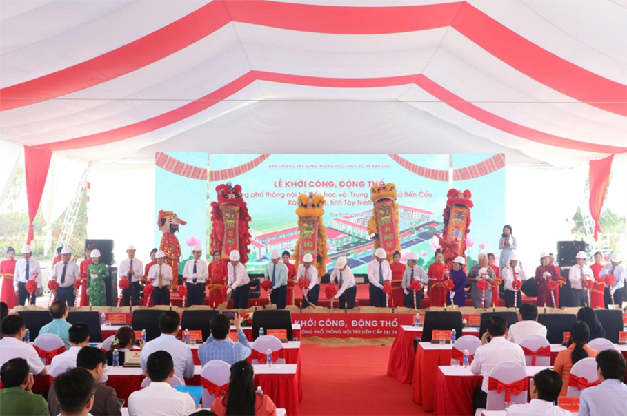 Đồng loạt khởi công trường nội trú liên cấp vùng biên: Bảo đảm cơ hội học tập cho hàng chục nghìn học sinh