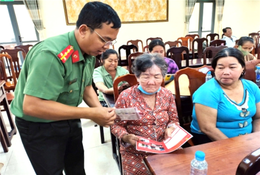 Cà Mau: Quyết tâm đưa người dân tránh xa “bẫy lừa đảo” của tội phạm mua bán người